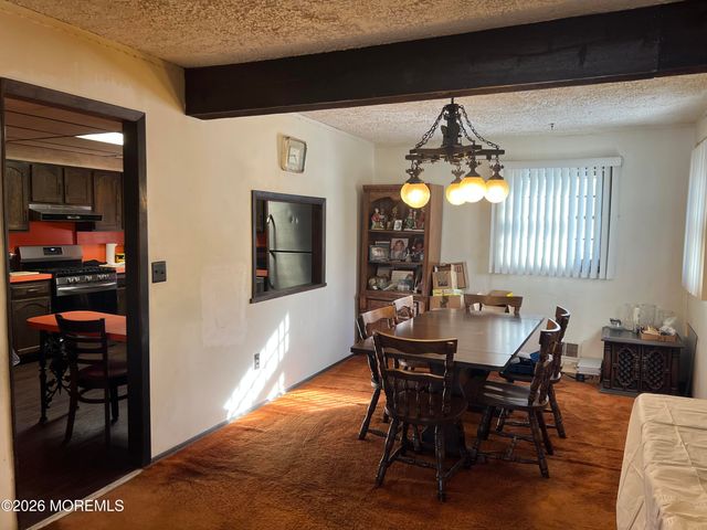 571 Hopping Road, Belford, NJ 07718