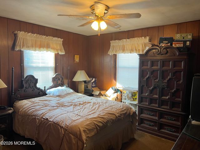 571 Hopping Road, Belford, NJ 07718