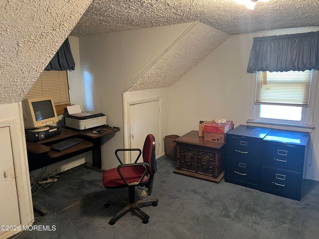 571 Hopping Road, Belford, NJ 07718