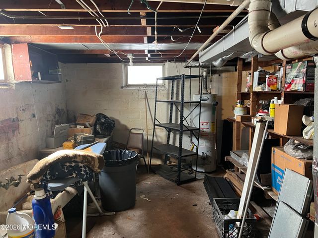 571 Hopping Road, Belford, NJ 07718