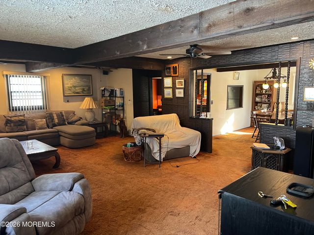 571 Hopping Road, Belford, NJ 07718