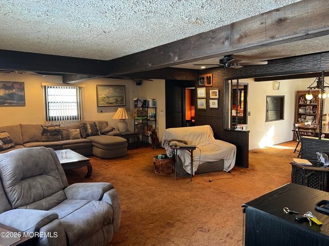 571 Hopping Road, Belford, NJ 07718