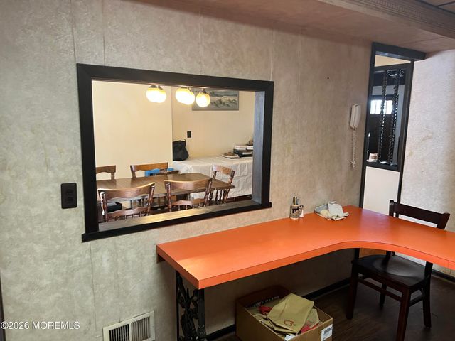 571 Hopping Road, Belford, NJ 07718