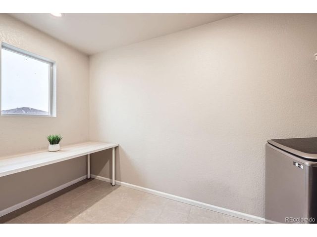 860 Goldenrod Pkwy, Henderson, CO 80640