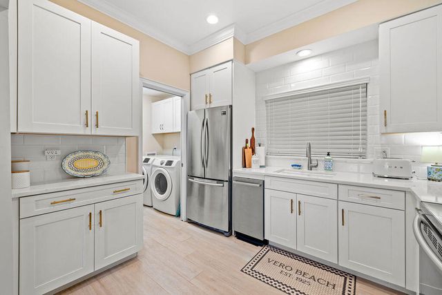 5025 Harmony Circle Circle 103, Vero Beach, FL 32967