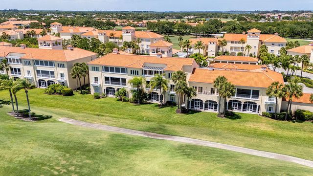 5025 Harmony Circle Circle 103, Vero Beach, FL 32967