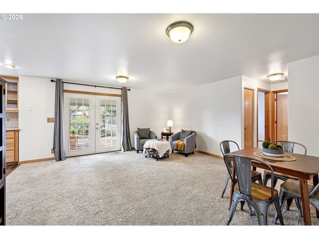 4150 BERRYWOOD Dr, Eugene, OR 97404