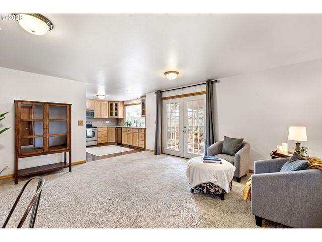 4150 BERRYWOOD Dr, Eugene, OR 97404