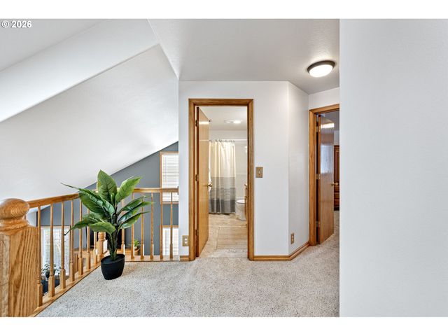 4150 BERRYWOOD Dr, Eugene, OR 97404