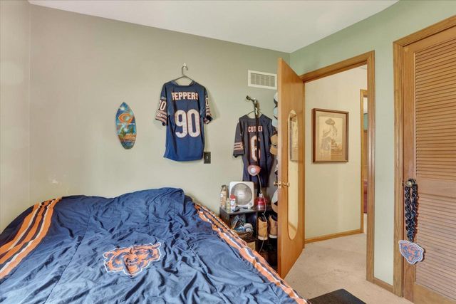 2215 S GRANT Avenue, Janesville, WI 53546