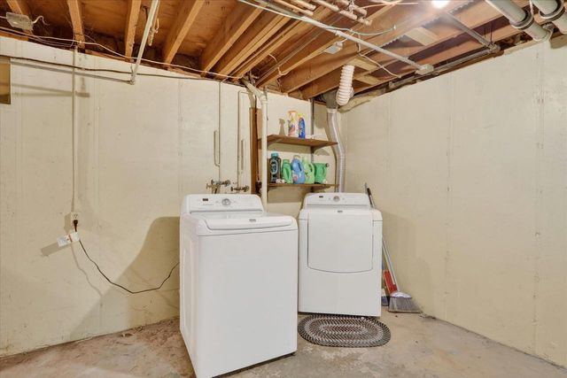 2215 S GRANT Avenue, Janesville, WI 53546