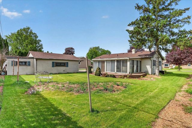 2215 S GRANT Avenue, Janesville, WI 53546