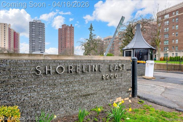 8200 E Jefferson Avenue 1901, Detroit, MI 48214