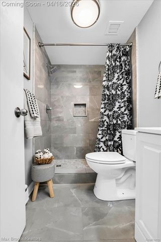 8200 E Jefferson Avenue 1901, Detroit, MI 48214