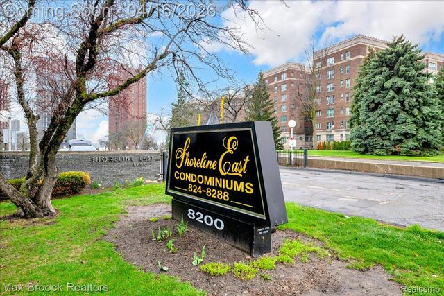 8200 E Jefferson Avenue 1901, Detroit, MI 48214