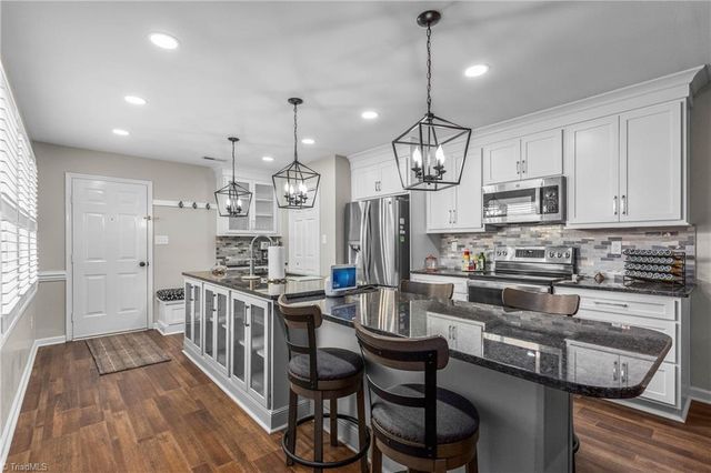 502 Westpark Circle, Winston-salem, NC 27103