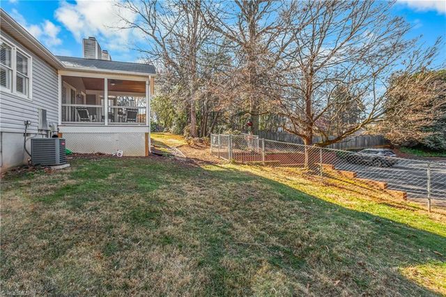 502 Westpark Circle, Winston-salem, NC 27103