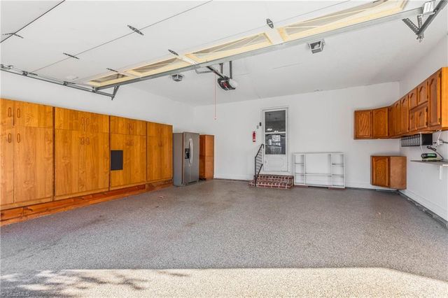 502 Westpark Circle, Winston-salem, NC 27103