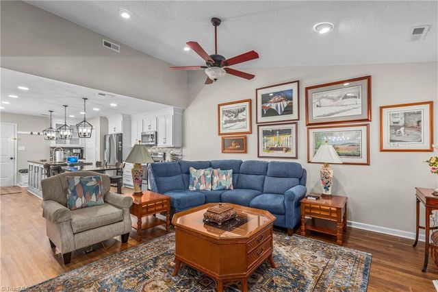 502 Westpark Circle, Winston-salem, NC 27103