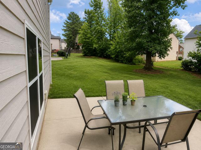293 Hillcrest Court, Hampton, GA 30228