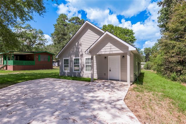 499 Pecan, Onalaska, TX 77360