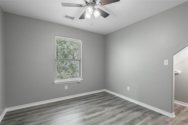 499 Pecan, Onalaska, TX 77360