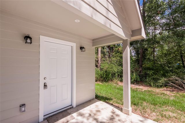 499 Pecan, Onalaska, TX 77360