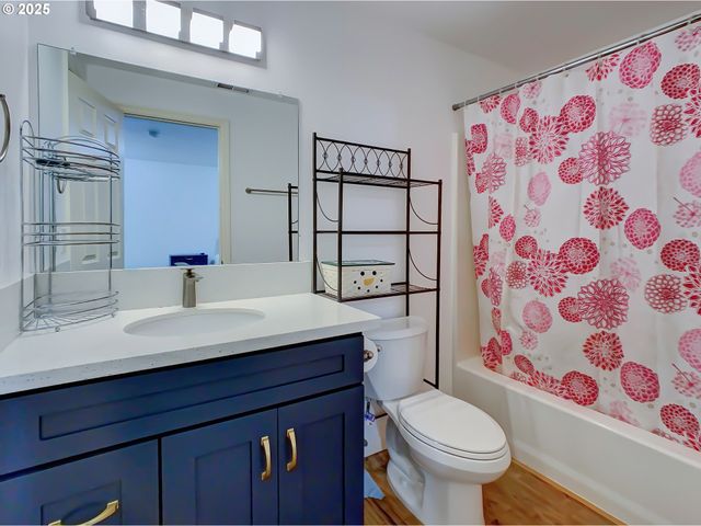 10017 Se HULT St, Portland, OR 97266