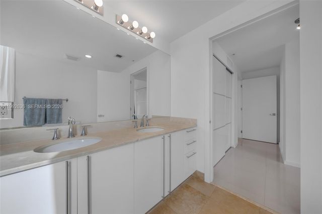 3030 NE 188th Street 602, Aventura, FL 33180