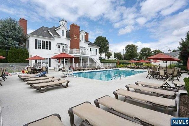 567 Coventry Drive, Nutley, NJ 07110