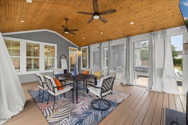804 Rambling Oaks Lane, Holly Springs, NC 27540