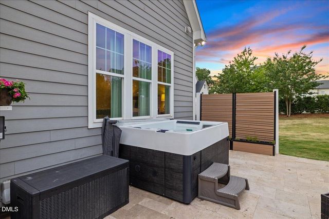804 Rambling Oaks Lane, Holly Springs, NC 27540
