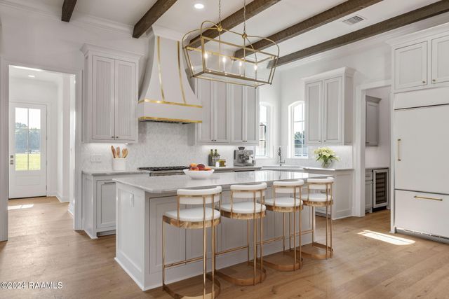 303 Ivy Cottage Drive, Youngsville, LA 70592