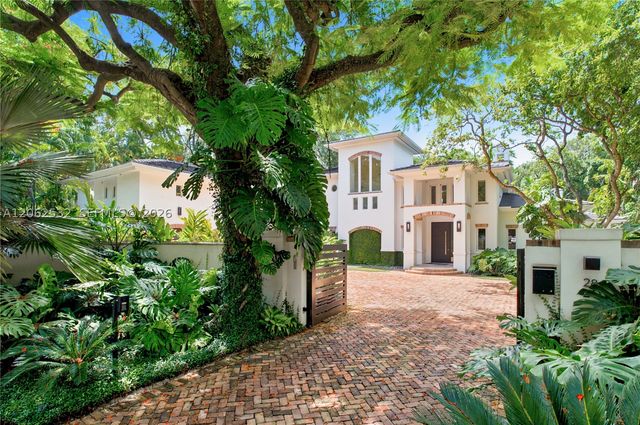 2820 Brickell Ave, Miami, FL 33129