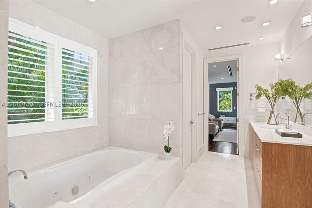 2820 Brickell Ave, Miami, FL 33129