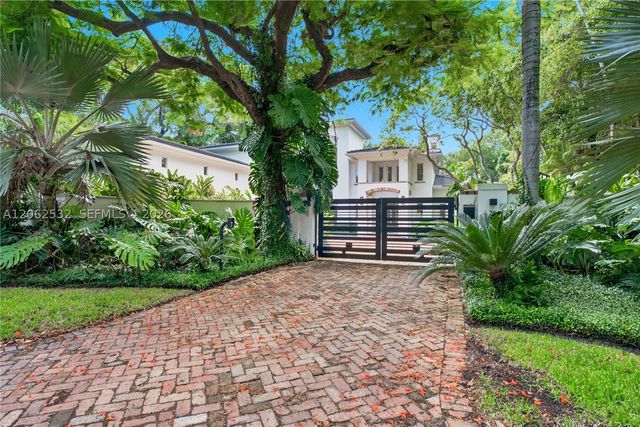 2820 Brickell Ave, Miami, FL 33129