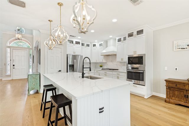 907 Parkwood Court, Mckinney, TX 75072