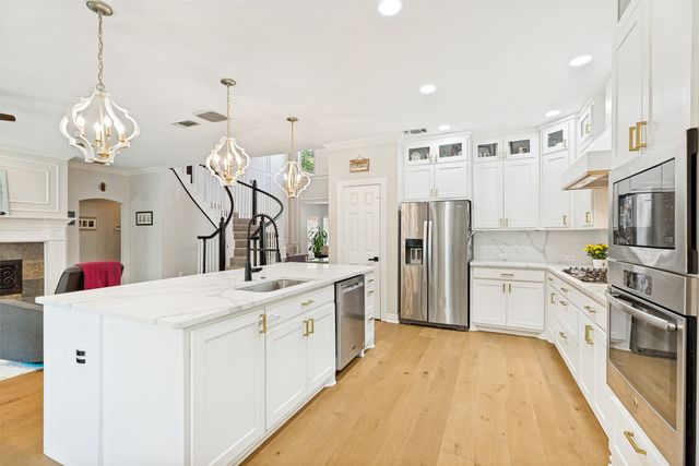 907 Parkwood Court, Mckinney, TX 75072