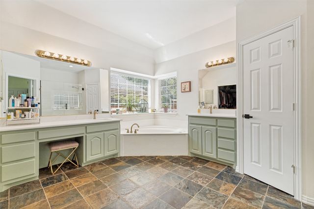907 Parkwood Court, Mckinney, TX 75072