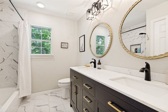 907 Parkwood Court, Mckinney, TX 75072