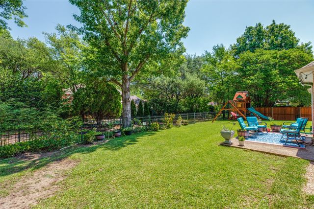907 Parkwood Court, Mckinney, TX 75072