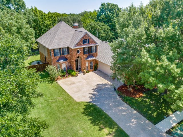 907 Parkwood Court, Mckinney, TX 75072