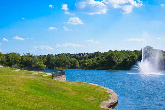 907 Parkwood Court, Mckinney, TX 75072