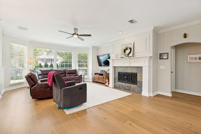 907 Parkwood Court, Mckinney, TX 75072