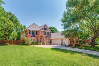 907 Parkwood Court, Mckinney, TX 75072