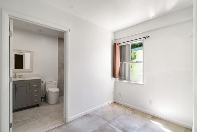 S 8 Andros Road, Key Largo, FL 33037