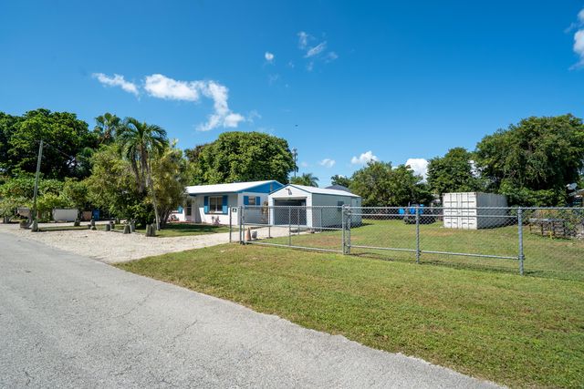 S 8 Andros Road, Key Largo, FL 33037