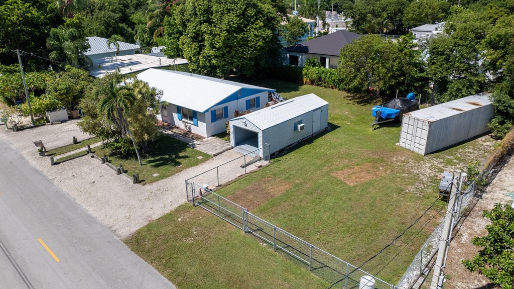 S 8 Andros Road, Key Largo, FL 33037