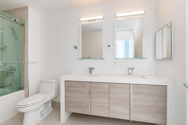 31 SE 5th St 3914, Miami, FL 33131