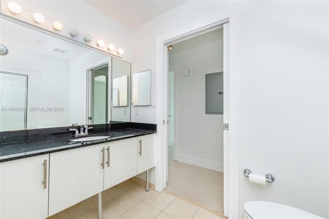 31 SE 5th St 3914, Miami, FL 33131